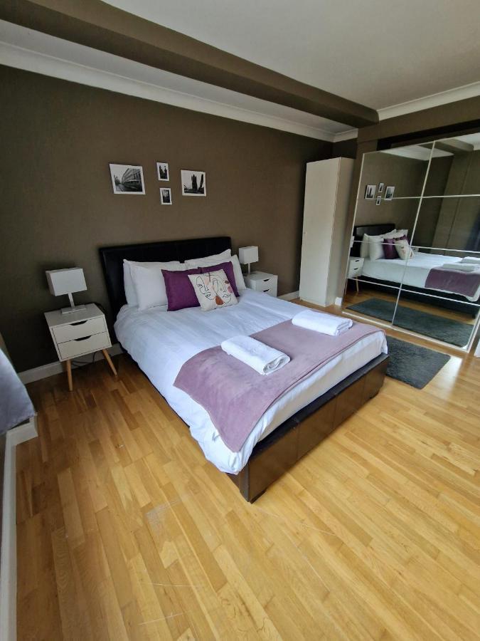 3 Bedrooms Flat Near Russell Square 런던 외부 사진