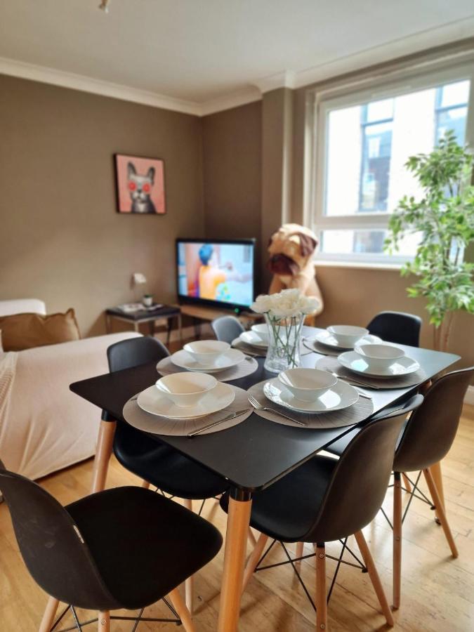 3 Bedrooms Flat Near Russell Square 런던 외부 사진